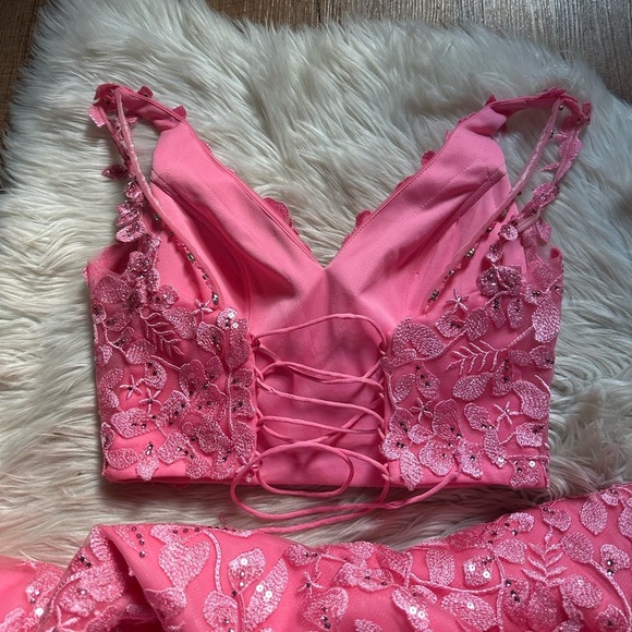 MORI LEE Bright Pink 2 Piece Floral Sparkly Lace Up Prom Gown - Picture 13 of 14